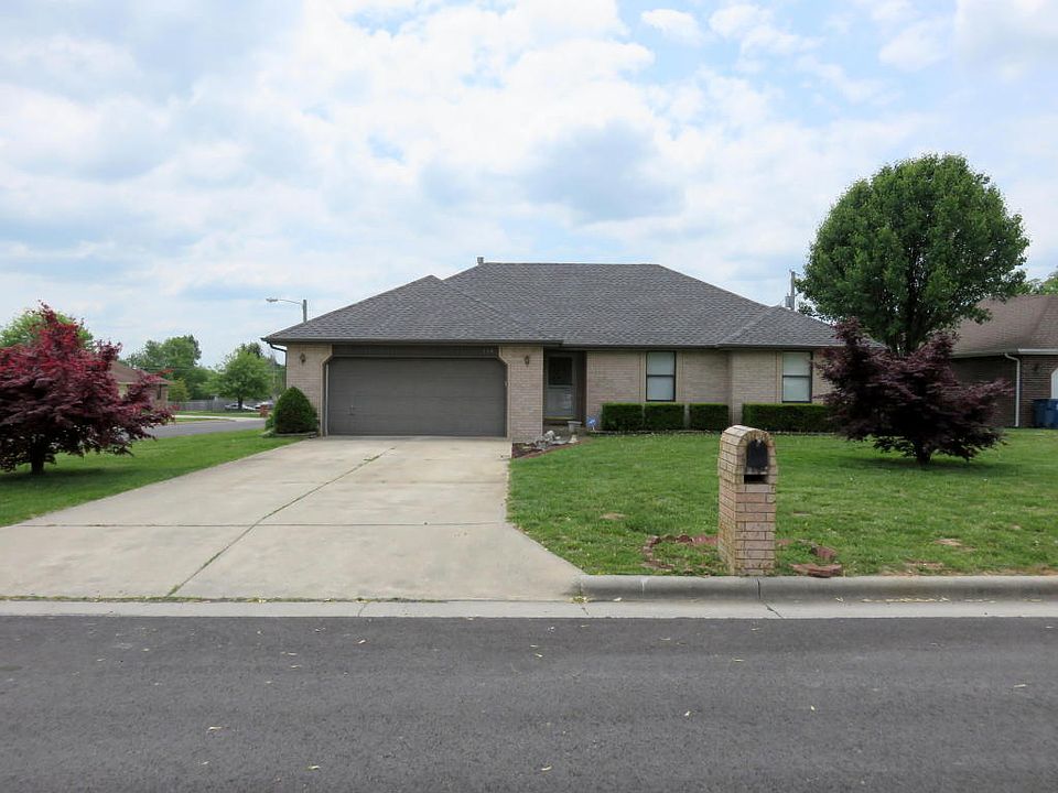 1st image of 406 N Kelsey Ct