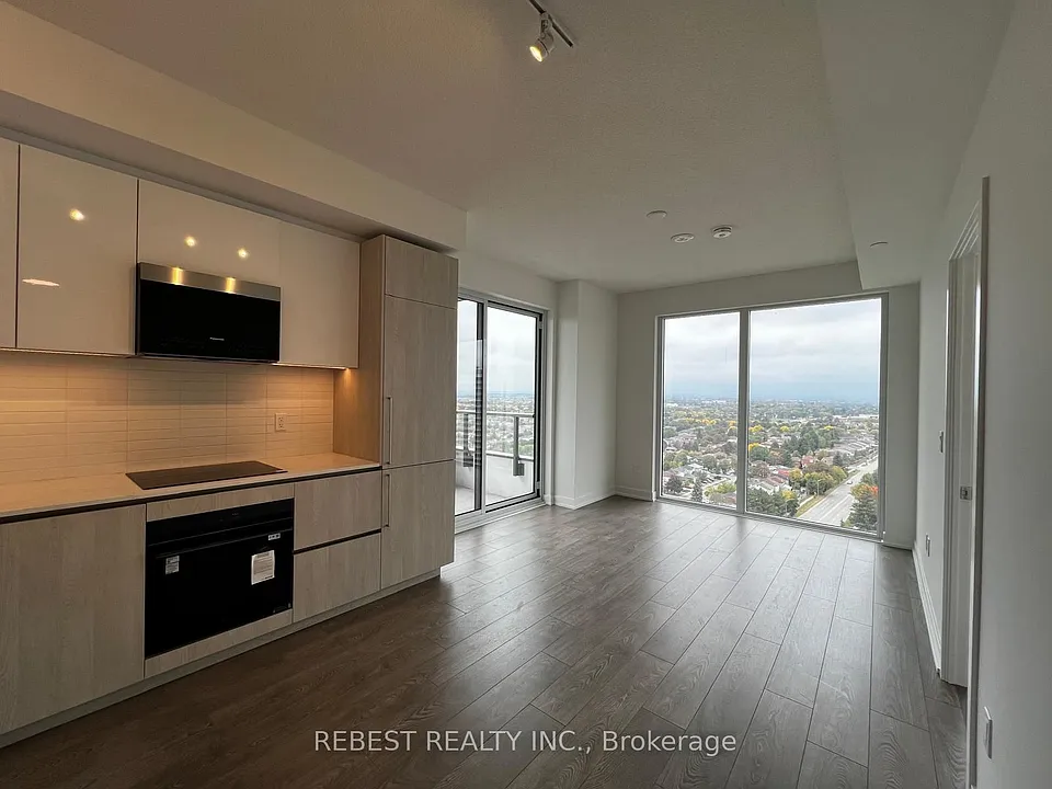 209 Steeles Ave W #1704