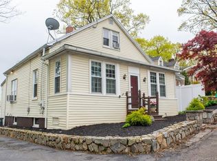 43 Vanguard St, Bridgeport, CT 06606