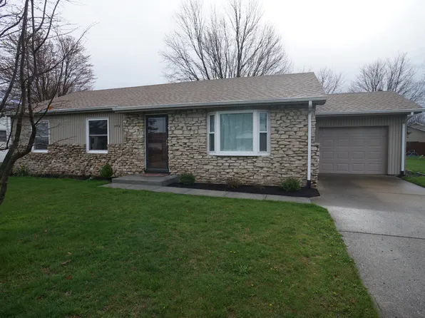 372 Pheasant Run Dr, Batesville, IN 47006