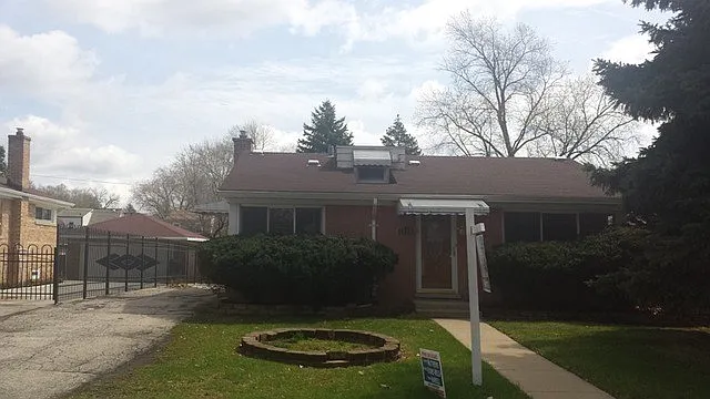 1433 N Rohde Ave photo 1
