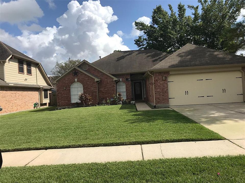 1st image of 11910 Silver Canyon Ln