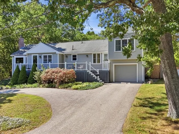 458 Essex St, Weymouth, MA 02188