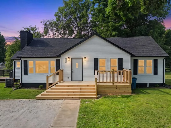 1009 W Monroe St, Plymouth, IN 46563