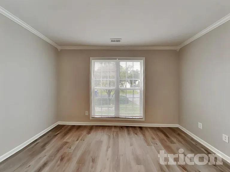 241 Gray Ghost St — Photo 7