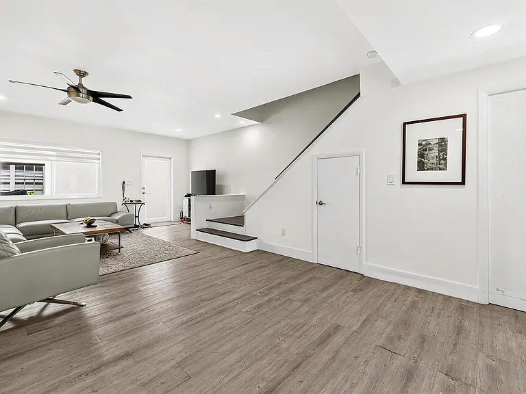 8956 Collins Ave #4 — Photo 12