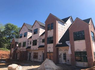 648 W Glenn Ave #B, Auburn, AL 36832