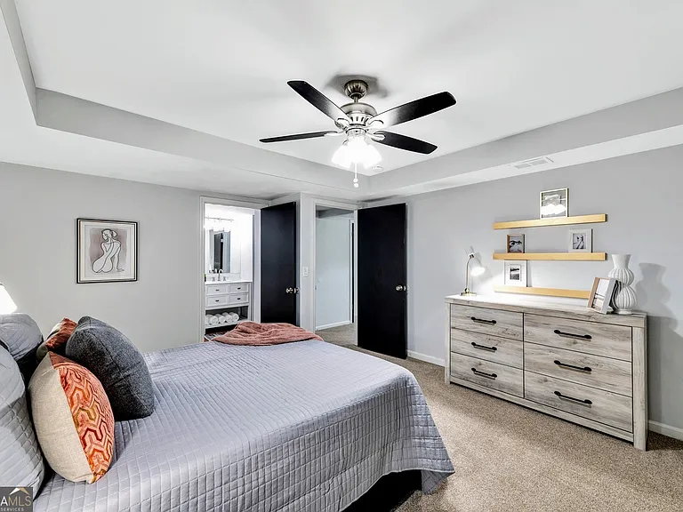 3870 Northpoint Dr — Photo 22