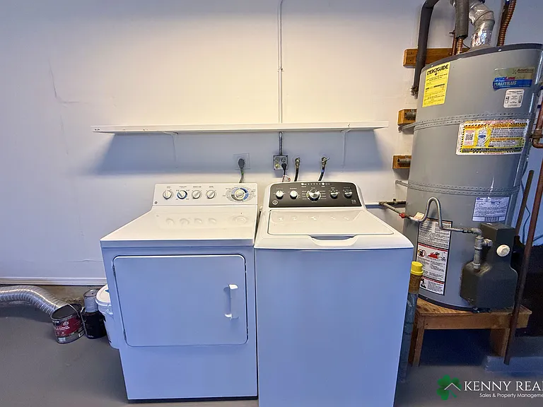 2504 Tipperary Ave — Photo 31