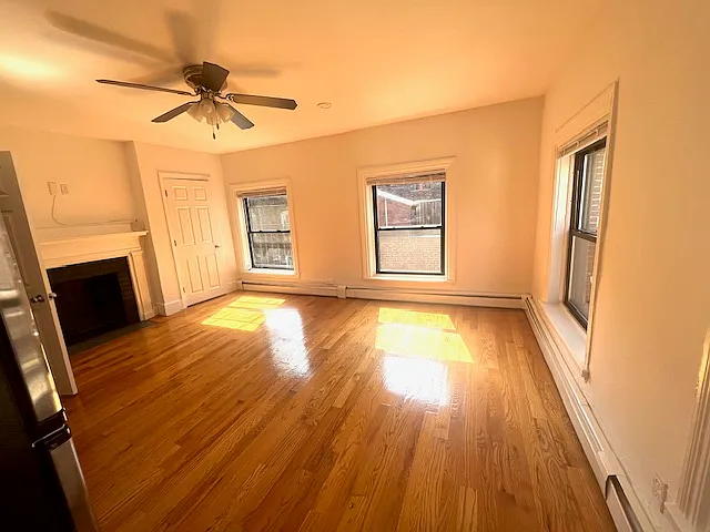 22 Joy St #4 — Photo 3