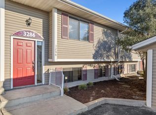 3286 Dodd Ln, Eagan, MN 55121