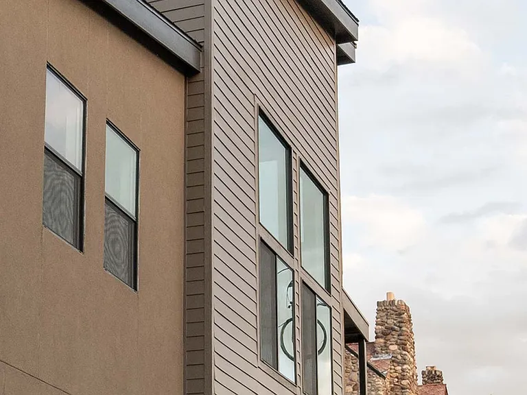 1442 Forest St — Photo 3