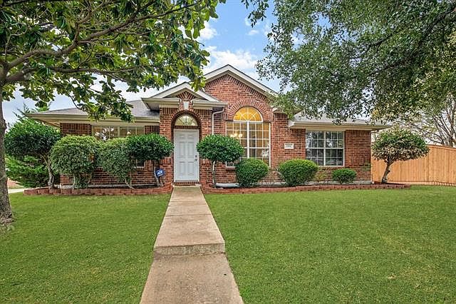 1st image of 1511 Sadie Ct