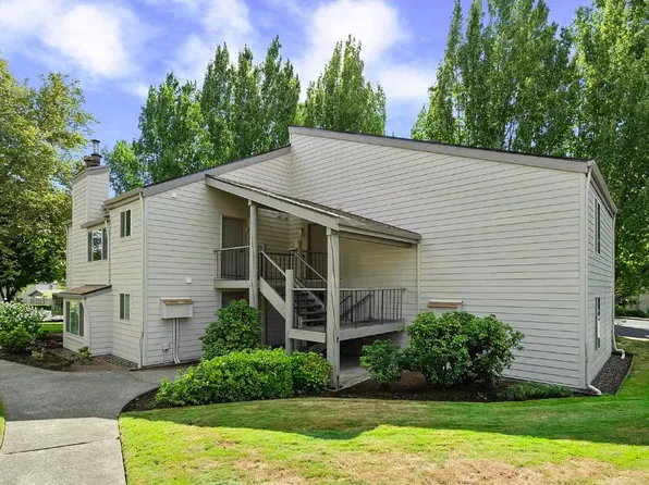 10137 SW Trapper Ter, Beaverton, OR 97008