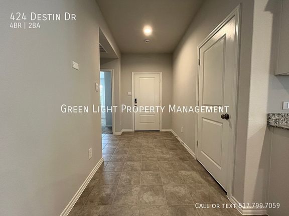 4th image of 424 Destin Dr