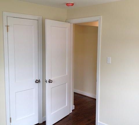5th image of 2213 S Oakland St