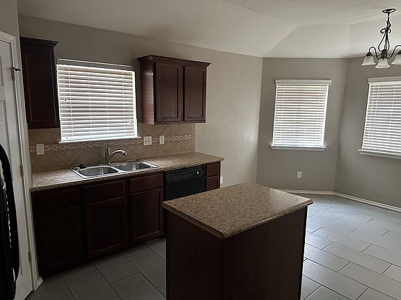 4th image of 5322 Birmingham Cir