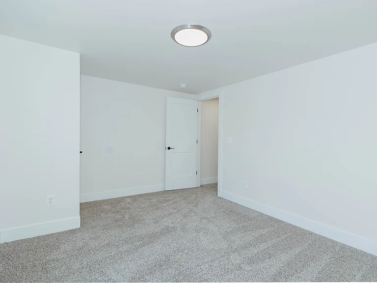 216 S Georgia Ave — Photo 14