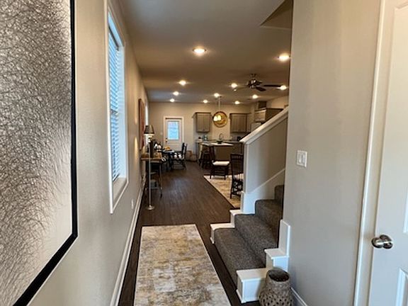 3rd image of 4344 Macnab Dr Unit 24