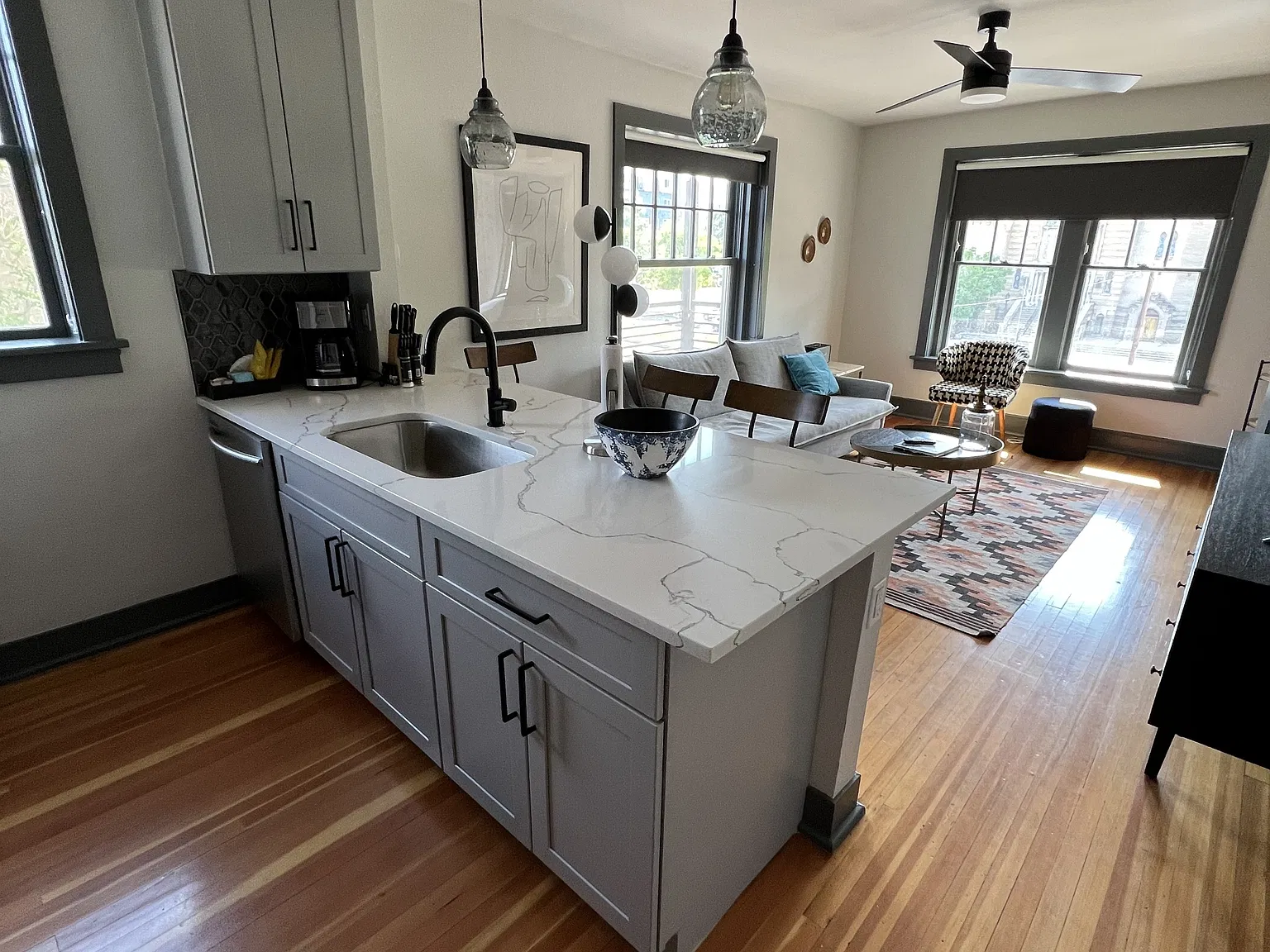 630 E 16th Ave — Photo 1