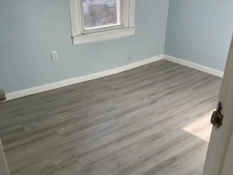 112 Staley Ave — Photo 10