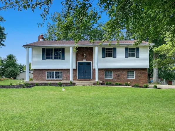 2332 Parkside Dr, Wadesville, IN 47638