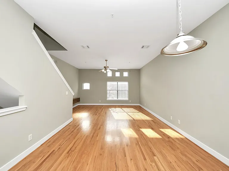 8715 Meadowcroft Dr #404 — Photo 13