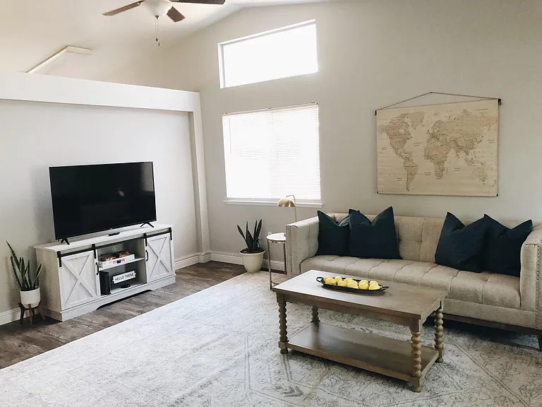 1088 Grouse Dr — Photo 3