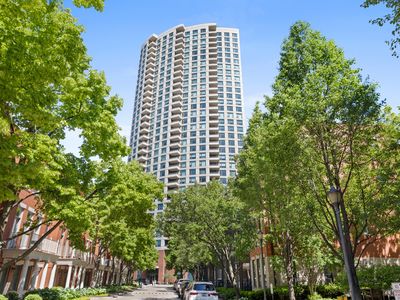 501 N Clinton St APT 607, Chicago, IL, 60654