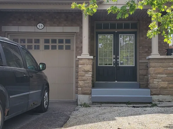 53 Pentonville Rd, Brampton, ON L6R 3R7