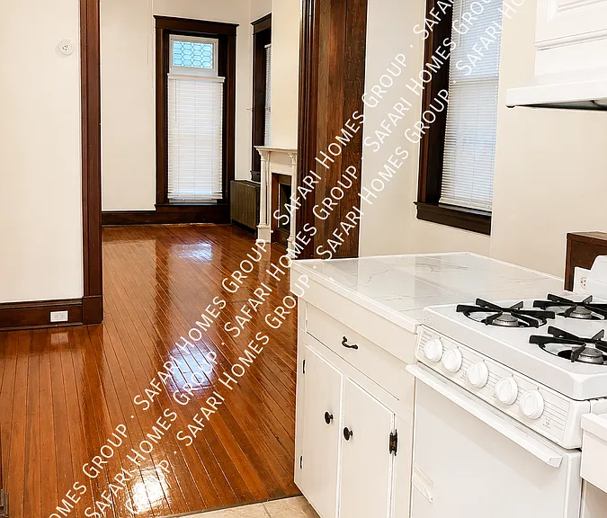 220 S Augusta Ave #1F — Photo 7