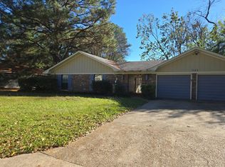 1143 Winnrose St, Jackson, MS 39211