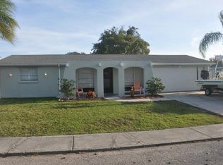 1750 Kenilworth St, Holiday, FL 34691