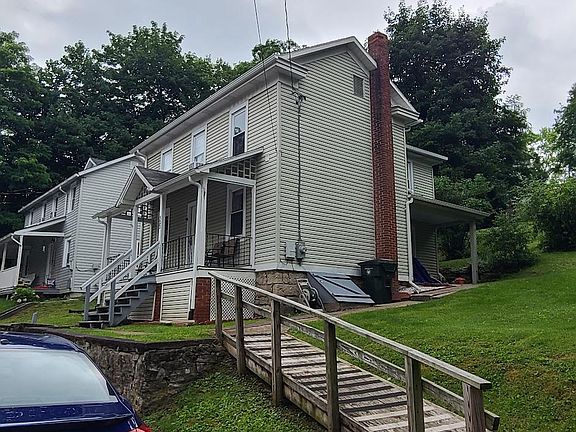 2nd image of 322 E Logan St