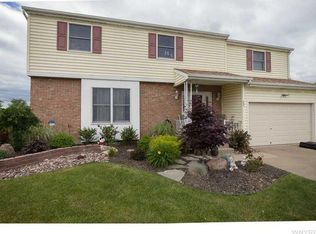 6922 Walmore Rd, Niagara Falls, NY 14304