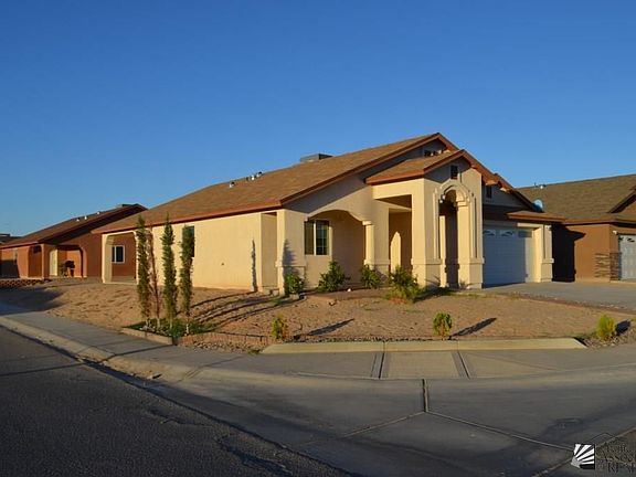 2nd image of 3796 E Los Olivos Dr