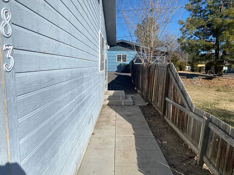 5883 Onyx Ave — Photo 3
