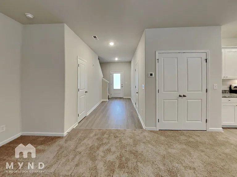 108 Taverners Ln — Photo 10