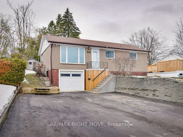 636 Mississaga St W, Orillia, ON L3V 3C6