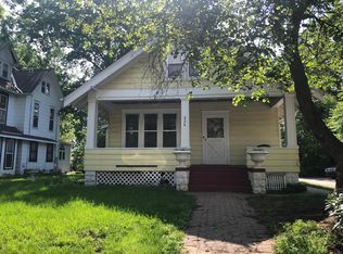 826 N 42nd St, Omaha, NE 68131