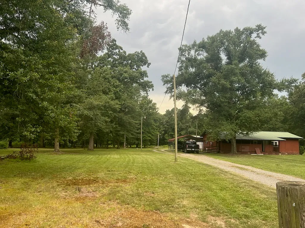 3 bed, 1350 sqft, $1,350 — Photo 2