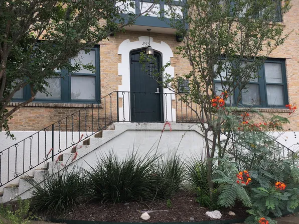 255 E Kings Hwy APT 6, San Antonio, TX 78212