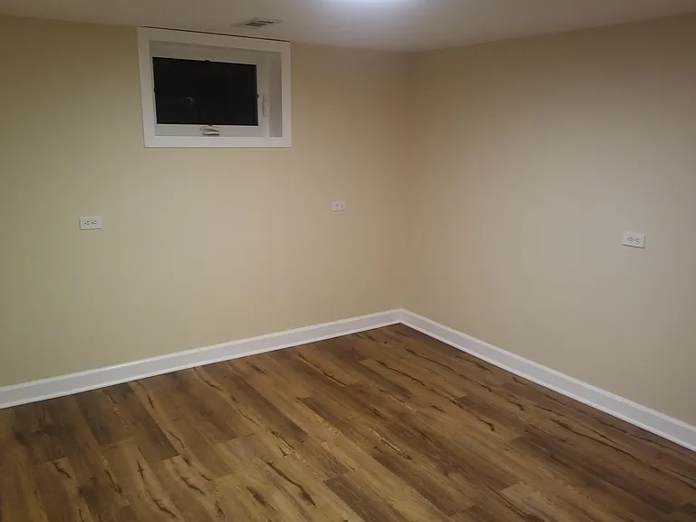 8909 Harms Rd — Photo 14