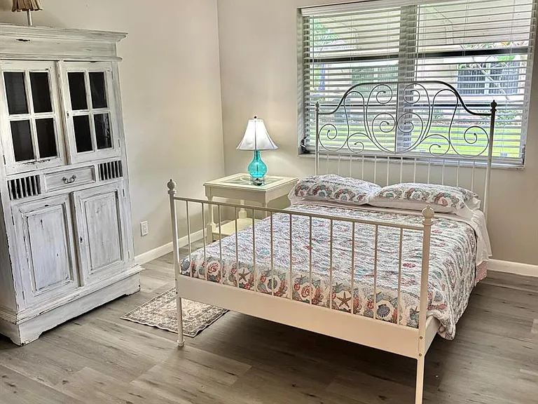 1342 High Point Way #D — Photo 19
