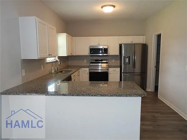 161 W West Winn Ave — Photo 2