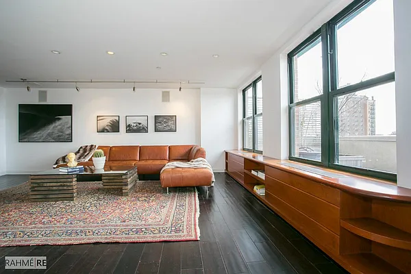 Sold by Rahme Real Estate, LLC | media 5