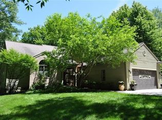 10014 Huron Creek Dr, Dexter, MI