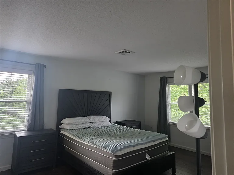 690 S Porter St #28 — Photo 6