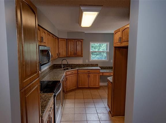 3rd image of 12129 Wesland Dr