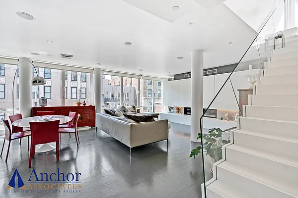 Rented by Anchor Associates | media 30